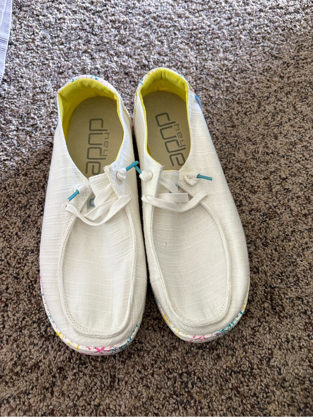 Hey Dude Shoes Size 9